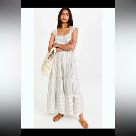 Madewell Dresses & Skirts - Madewell Striped Tiered Maxi Dress
 size Medium